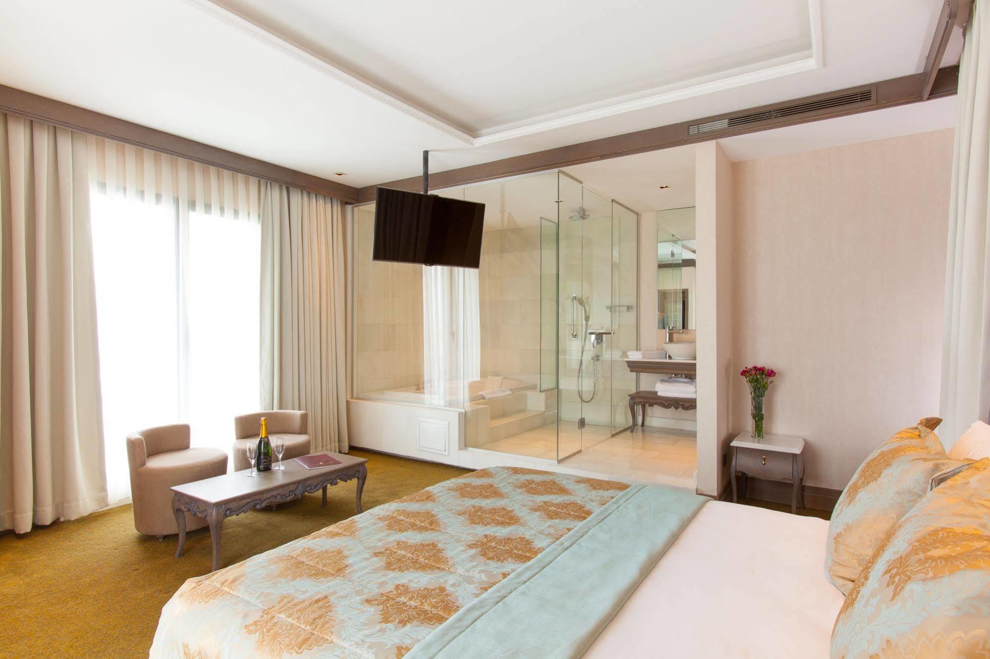 Pierre Loti - Special Category Hotel Istambul